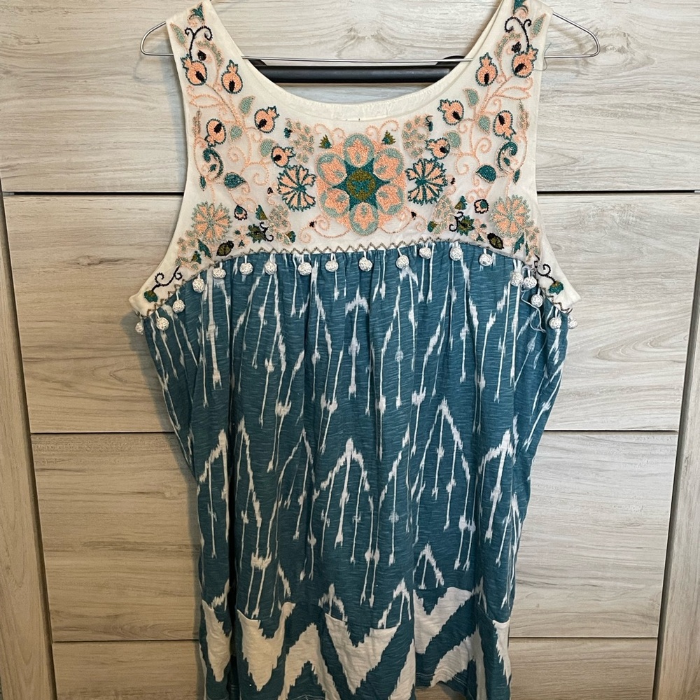 Embroidered Sleeveless Dress with Teal and White Pattern